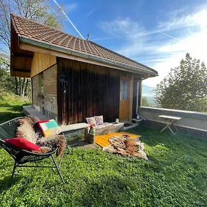 Jolie Avec Jacuzzi Pour Les Amoureux De La Nature , Tullins France